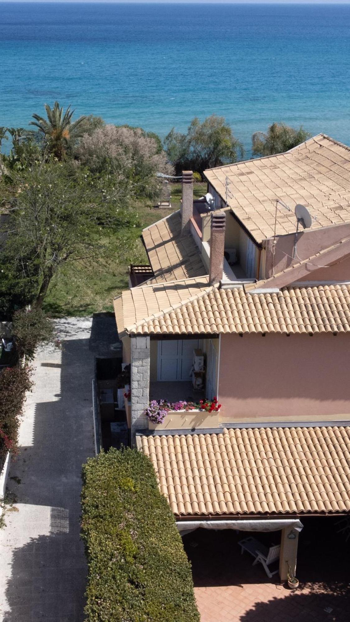 Arenella Beach Apartamento